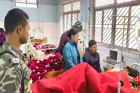 छेड़खानी का विरोध करने पर चाकू मारकर हत्या, हमले में दो घायल छेड़खानी का विरोध करने पर चाकू मारकर हत्या, हमले में दो घायल