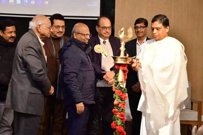 Patanjali University में हेल्थ सर्विसेज़ पर तीन दिन की कॉन्फ्रेंस शुरू हुई Patanjali University में हेल्थ सर्विसेज़ पर तीन दिन की कॉन्फ्रेंस शुरू हुई