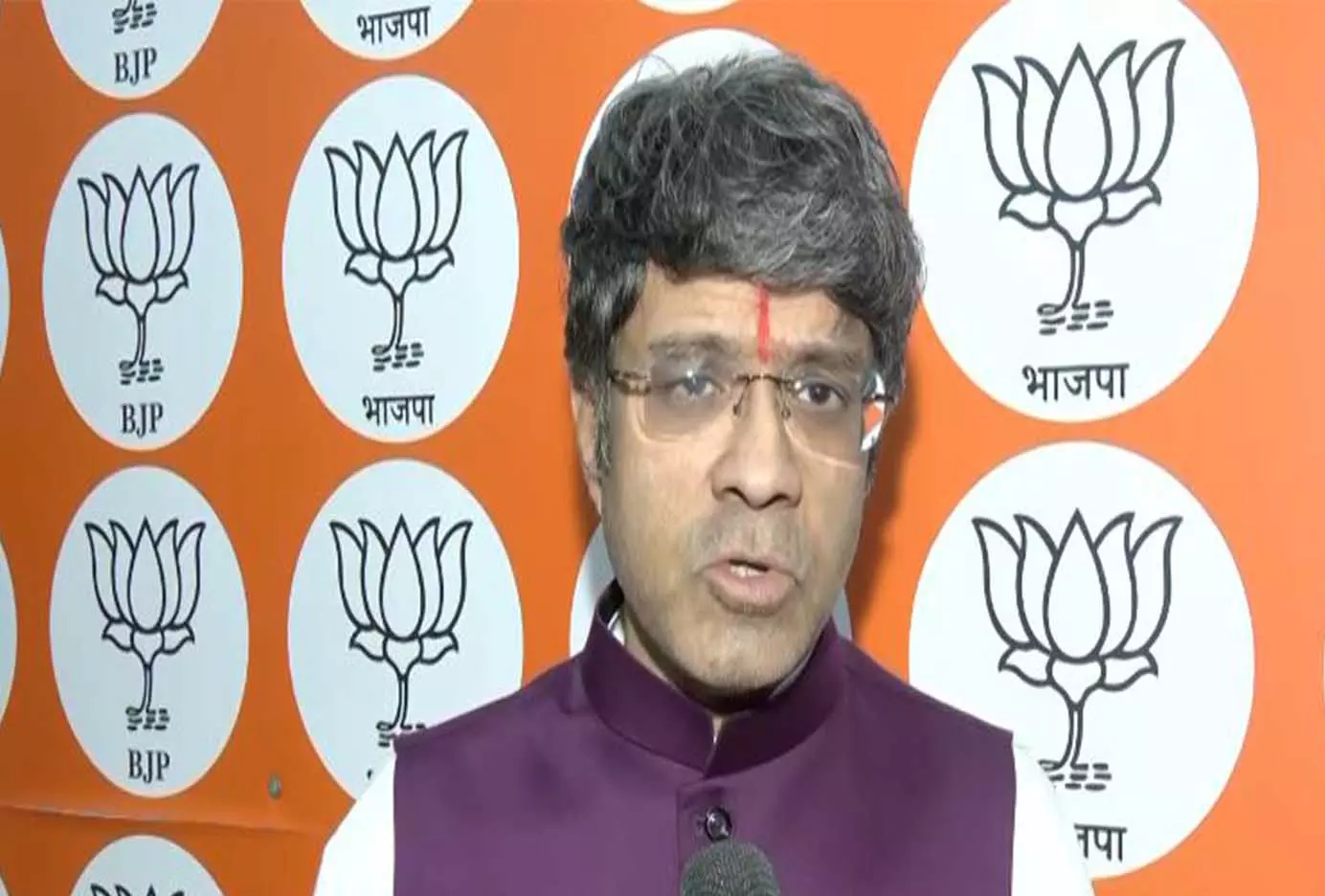 BMC मतगणना में केशवन ने राहुल गांधी की टिप्पणी पर पलटा BMC मतगणना में केशवन ने राहुल गांधी की टिप्पणी पर पलटा