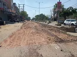 Bhiwani: सड़क निर्माण का इंतजार खत्म, सिटी स्टेशन रोड पर काम शुरू Bhiwani: सड़क निर्माण का इंतजार खत्म, सिटी स्टेशन रोड पर काम शुरू