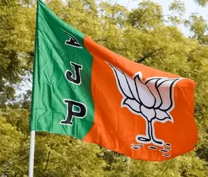 जम्मू-कश्मीर में महाराष्ट्र के बीएमसी चुनावों में भाजपा की ऐतिहासिक जीत का जश्न जम्मू-कश्मीर में महाराष्ट्र के बीएमसी चुनावों में भाजपा की ऐतिहासिक जीत का जश्न