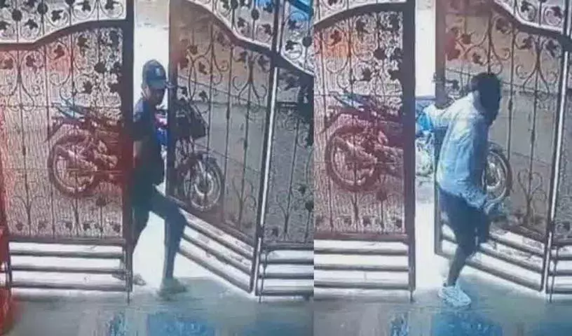 दो महिलाओं ने पुरुषों का भेष बनाकर एक घर से चोरी की दो महिलाओं ने पुरुषों का भेष बनाकर एक घर से चोरी की