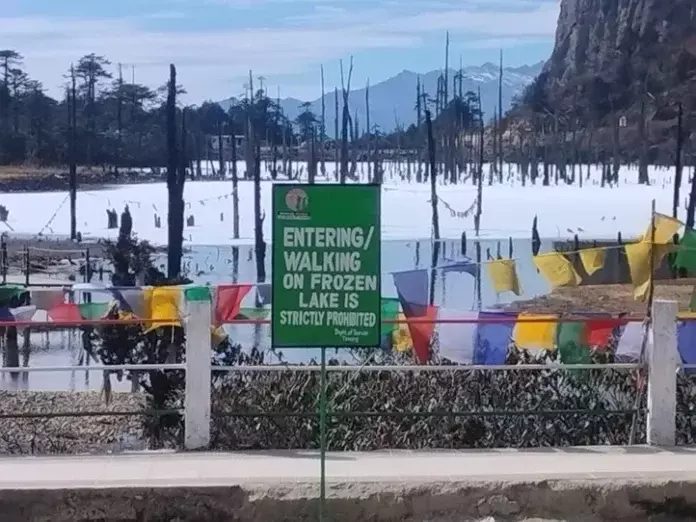 Arunachal: सेला झील में दो पर्यटक डूबे Arunachal: सेला झील में दो पर्यटक डूबे