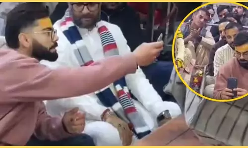 विराट कोहली महाकाल मंदिर पहुंचे, भस्म आरती कर लिया आशीर्वाद विराट कोहली महाकाल मंदिर पहुंचे, भस्म आरती कर लिया आशीर्वाद
