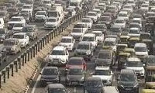 Noida Traffic News: जाम से मिलेगी राहत, नोएडा प्राधिकरण ने बनाया मास्टरप्लान Noida Traffic News: जाम से मिलेगी राहत, नोएडा प्राधिकरण ने बनाया मास्टरप्लान