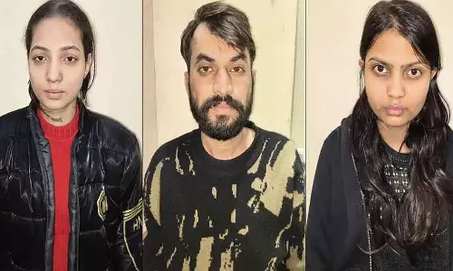 MD ड्रग्स के साथ दो लड़कियों समेत तीन पकड़े गए; स्कूल प्रिंसिपल भी हिरासत में MD ड्रग्स के साथ दो लड़कियों समेत तीन पकड़े गए; स्कूल प्रिंसिपल भी हिरासत में