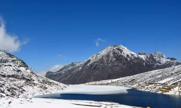 Arunachal: सेला झील में केरल के दो टूरिस्ट डूबे; एक का शव बरामद, एक लापता