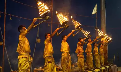 गंगा आरती एक सांस्कृतिक, सभ्यता की विरासत है: उत्तराखंड HC ने रस्म जारी रखने की इजाज़त देने कहा