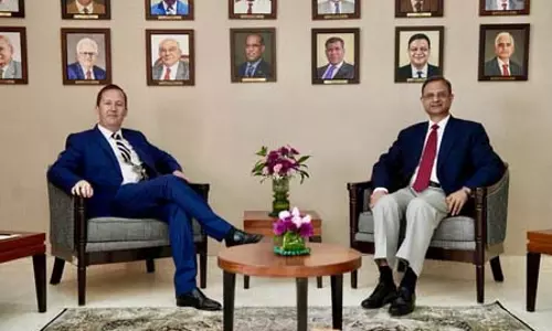 मुंबई यात्रा पर आरबीआई के गवर्नर से मिले सर्जियो गोर, टाटा ग्रुप के चेयरमैन से भी की मुलाकात
