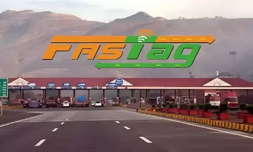 New Delhi: 1 अप्रैल से टोल पर नया नियम लागू New Delhi: 1 अप्रैल से टोल पर नया नियम लागू