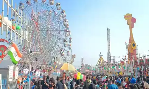 Gwalior: नोटिफिकेशन के इंतजार में अटकी गाड़ियों की डिलीवरी Gwalior: नोटिफिकेशन के इंतजार में अटकी गाड़ियों की डिलीवरी