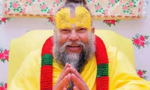 Premanand Maharaj: जानिये क्या भगवान के अनेक रूपों की पूजा करने पर अधिक फल मिलता है,प्रेमानंद महाराज ने बताया