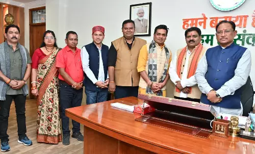 CM विष्णुदेव साय से रायपुर प्रेस क्लब के नवनिर्वाचित पदाधिकारियों ने की मुलाकात