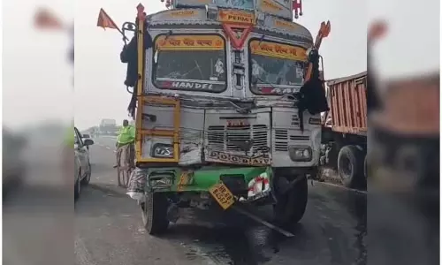 कोहरे ने थामी रफ्तार...एक के बाद एक टकराए 10 से ज्यादा वाहन, उसके बाद...