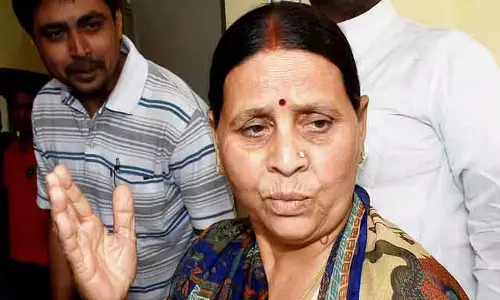 IRCTC घोटाले में राबड़ी देवी की याचिका पर Delhi HC ने CBI से जवाब मांगा