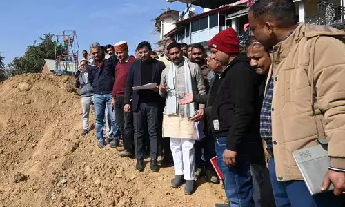 Dharampur MLA ने सरकाघाट में हाईवे के काम का निरीक्षण किया Dharampur MLA ने सरकाघाट में हाईवे के काम का निरीक्षण किया