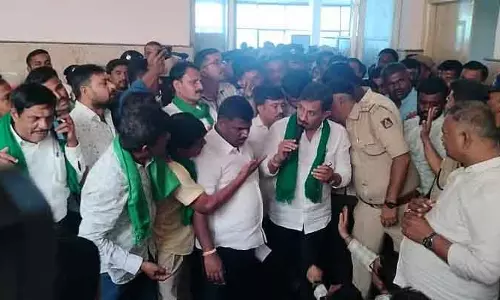 Ramnagar : टाउनशिप प्रोजेक्ट के लिए ज़मीन अधिग्रहण के खिलाफ़ किसानों का प्रदर्शन Ramnagar : टाउनशिप प्रोजेक्ट के लिए ज़मीन अधिग्रहण के खिलाफ़ किसानों का प्रदर्शन