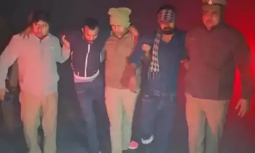 पुलिस मुठभेड़, जवाबी फायरिंग में दो बदमाश घायल पुलिस मुठभेड़, जवाबी फायरिंग में दो बदमाश घायल