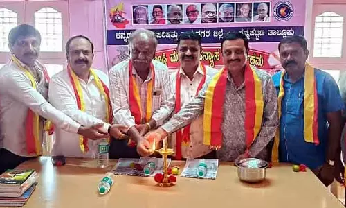 कवि को सामाजिक जिम्मेदारी उठानी चाहिए : Chakrere Shivshankar कवि को सामाजिक जिम्मेदारी उठानी चाहिए : Chakrere Shivshankar