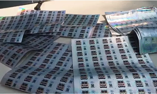 Etawah: नकली DEF बनाकर बेचने वाला गिरोह इटावा में बेनकाब Etawah: नकली DEF बनाकर बेचने वाला गिरोह इटावा में बेनकाब