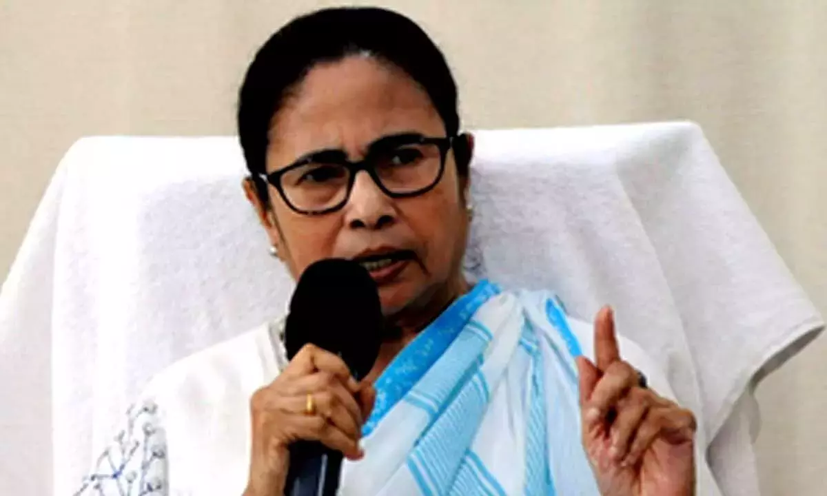 ममता ने ECI पर अल्पसंख्यक वोटरों को टारगेट करने का आरोप लगाया