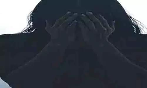 घरेलू सहायिका ने Kolkata पुलिस अधिकारी पर छेड़छाड़ का आरोप लगाया घरेलू सहायिका ने Kolkata पुलिस अधिकारी पर छेड़छाड़ का आरोप लगाया