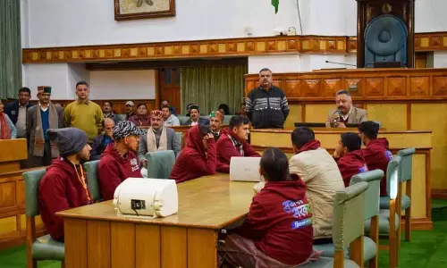 स्पेशल ज़रूरतों वाले बच्चों ने Vidhansabha का दौरा किया, 3 दिन के एक्सपोज़र ट्रिप पर निकले स्पेशल ज़रूरतों वाले बच्चों ने Vidhansabha का दौरा किया, 3 दिन के एक्सपोज़र ट्रिप पर निकले