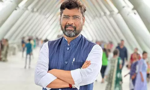 Maharashtra में दूसरी पार्टियों की राजनीतिक जगह कम होने के बावजूद BJP बढ़ रही