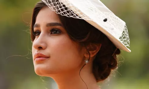 Rasha Thadani ने आज़ाद के एक साल पूरे होने पर खुशी जताई: जादू और पागलपन के ज़रिए Rasha Thadani ने आज़ाद के एक साल पूरे होने पर खुशी जताई: जादू और पागलपन के ज़रिए