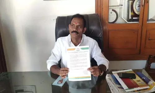 पूर्व ZP वाइस चेयरमैन ने कांग्रेस से इस्तीफा दिया, मंत्री विवेक के रवैये का विरोध किया