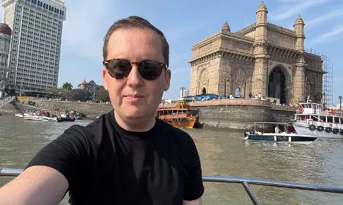 Gateway of India की तारीफ में अमेरिकी राजदूत ने कही ये बात Gateway of India की तारीफ में अमेरिकी राजदूत ने कही ये बात