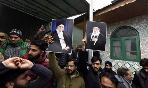 Kashmir के कुछ हिस्सों में ईरान के समर्थन में रैलियां हुईं
