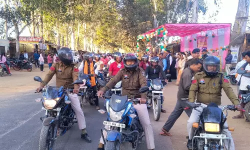 “धैर्य रखें, जल्दबाजी न करें- सड़क सुरक्षा ही जीवन रक्षा है”: SSP सूरजपुर “धैर्य रखें, जल्दबाजी न करें- सड़क सुरक्षा ही जीवन रक्षा है”: SSP सूरजपुर