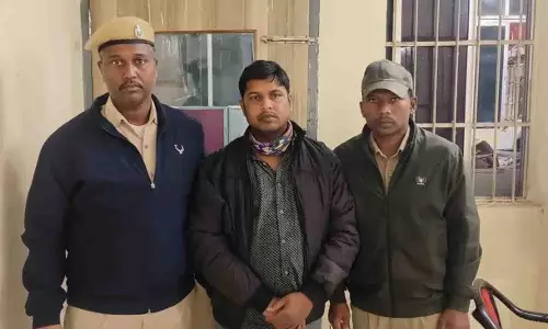 हॉस्पिटल में हिंसा, ड्यूटी डॉक्टर पर हमला; दो लोग घायल हॉस्पिटल में हिंसा, ड्यूटी डॉक्टर पर हमला; दो लोग घायल