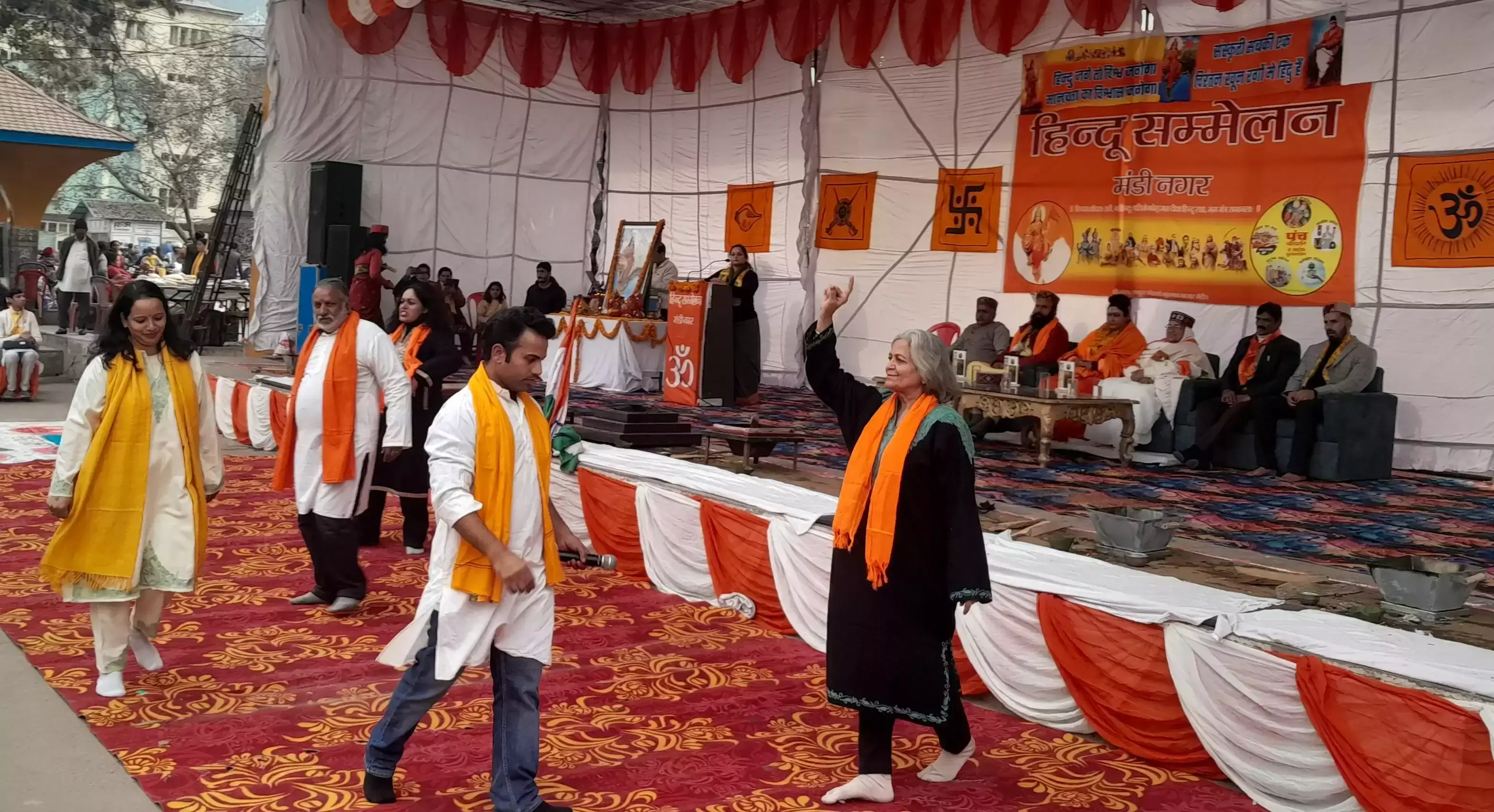 Mandi: छोटी काशी मंडी में प्रेम कुमार का एकता और सनातन पर जोर