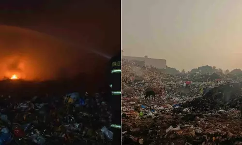 Puri में कूड़े के ढेर में आग लगी, निवासी धुएं से परेशान