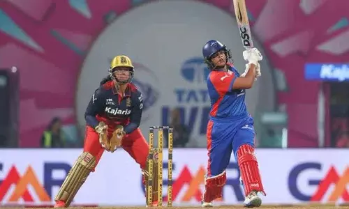 शेफाली और हैमिल्टन के शानदार प्रदर्शन से दिल्ली ने बड़ा Score बनाया शेफाली और हैमिल्टन के शानदार प्रदर्शन से दिल्ली ने बड़ा Score बनाया