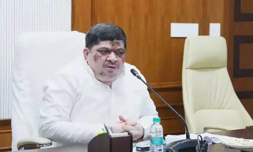 Districts के पुनर्गठन पर विवाद: कांग्रेस ने BRS के फैसले को बताया जल्दबाजी Districts के पुनर्गठन पर विवाद: कांग्रेस ने BRS के फैसले को बताया जल्दबाजी