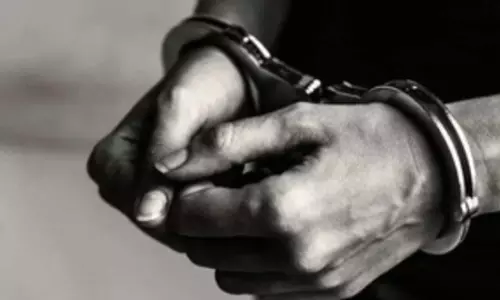 पुलिस ने जमशेदपुर में मादक पदार्थों के साथ दो युवकों को किया गिरफ्तार पुलिस ने जमशेदपुर में मादक पदार्थों के साथ दो युवकों को किया गिरफ्तार
