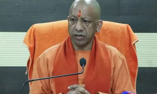 उत्तर प्रदेश के CM ने वाराणसी के मणिकर्णिका घाट की विकास परियोजना का किया बचाव