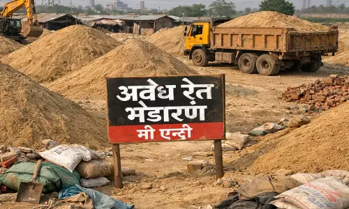 अवैध रेत भंडारण पर खनिज विभाग की सख्त कार्रवाई, 250 ट्रिप हाइवा जब्त