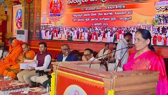 भगवा कपड़ा रहेगा तभी देश बचेगा: Union Minister भगवा कपड़ा रहेगा तभी देश बचेगा: Union Minister
