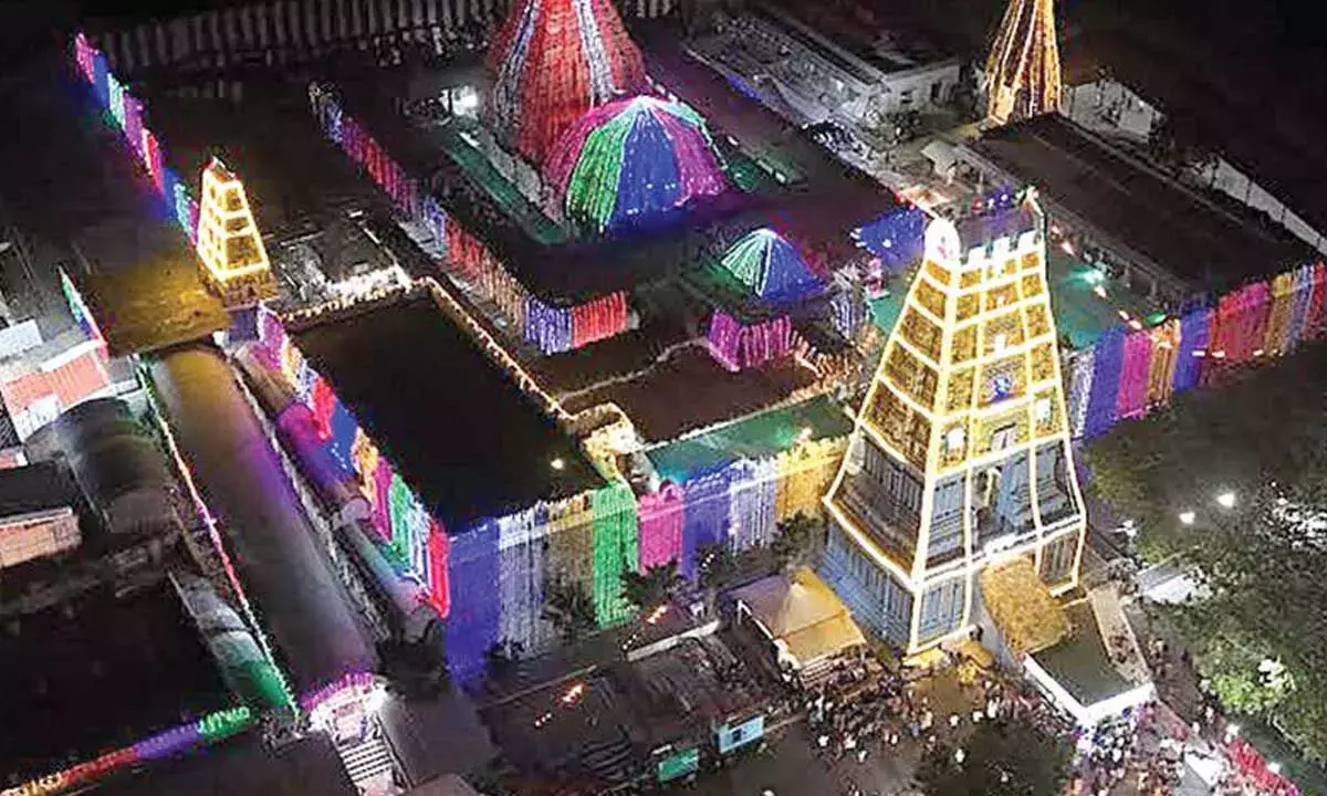 आंध्र प्रदेश के मंदिरों में सुरक्षा सुधारने के लिए निगरानी आंध्र प्रदेश के मंदिरों में सुरक्षा सुधारने के लिए निगरानी