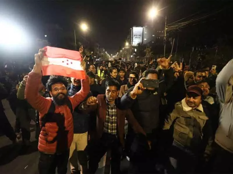 Nepali कांग्रेस का विवाद सड़कों पर, चुनाव आयोग ने गगन थापा को मान्यता दी Nepali कांग्रेस का विवाद सड़कों पर, चुनाव आयोग ने गगन थापा को मान्यता दी