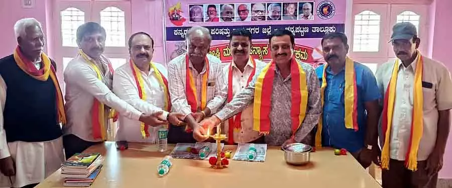 कवि को सामाजिक जिम्मेदारी उठानी चाहिए : Chakrere Shivshankar कवि को सामाजिक जिम्मेदारी उठानी चाहिए : Chakrere Shivshankar
