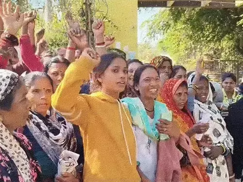 कामवाली बाई हड़ताल में, डॉक्टर-वकील यहां नहीं बनी सुबह की चाय कामवाली बाई हड़ताल में, डॉक्टर-वकील यहां नहीं बनी सुबह की चाय