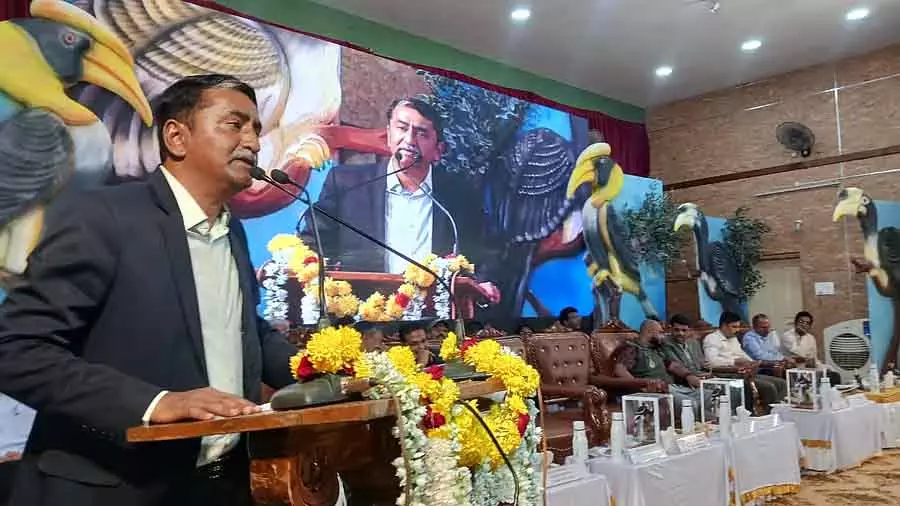Dandeli हॉर्नबिल फेस्टिवल जागरूकता मार्च शुरू किया गया Dandeli हॉर्नबिल फेस्टिवल जागरूकता मार्च शुरू किया गया