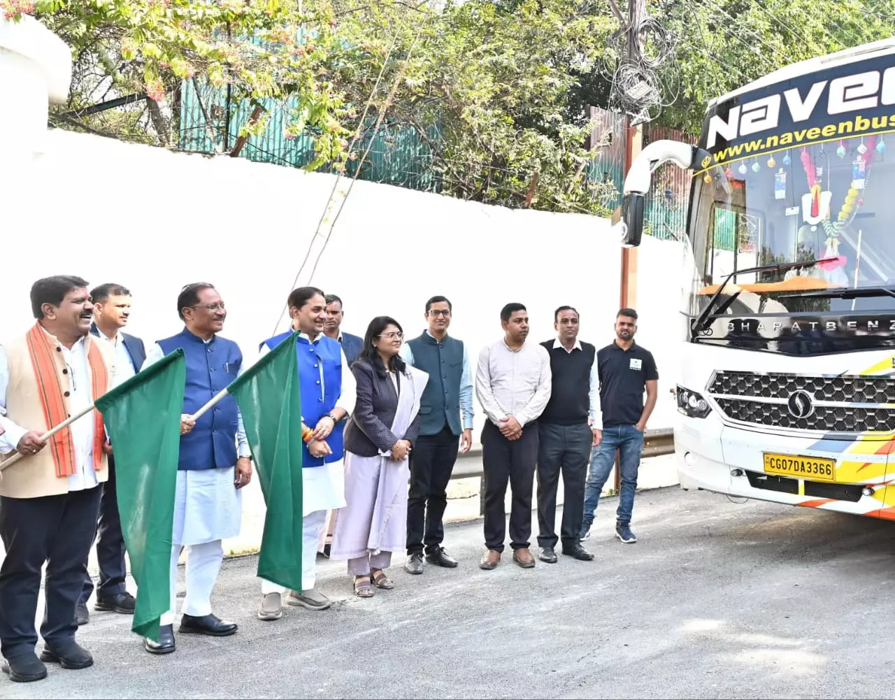 पंचायत प्रतिनिधियों के अध्ययन भ्रमण से ग्रामीण विकास को मिलेगी नई दिशा : CM विष्णुदेव साय पंचायत प्रतिनिधियों के अध्ययन भ्रमण से ग्रामीण विकास को मिलेगी नई दिशा : CM विष्णुदेव साय