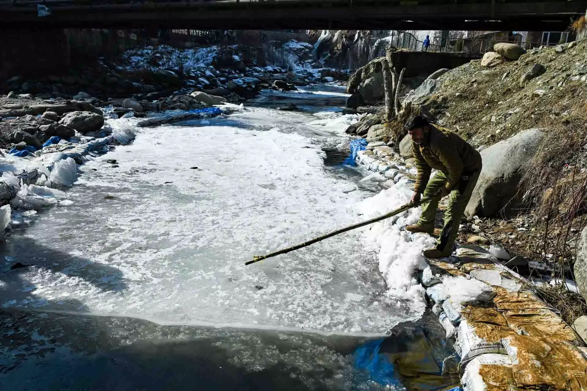 Jammu-कश्मीर मौसम अपडेट: उच्च क्षेत्रों में बर्फबारी, मैदानी इलाके सूखे Jammu-कश्मीर मौसम अपडेट: उच्च क्षेत्रों में बर्फबारी, मैदानी इलाके सूखे