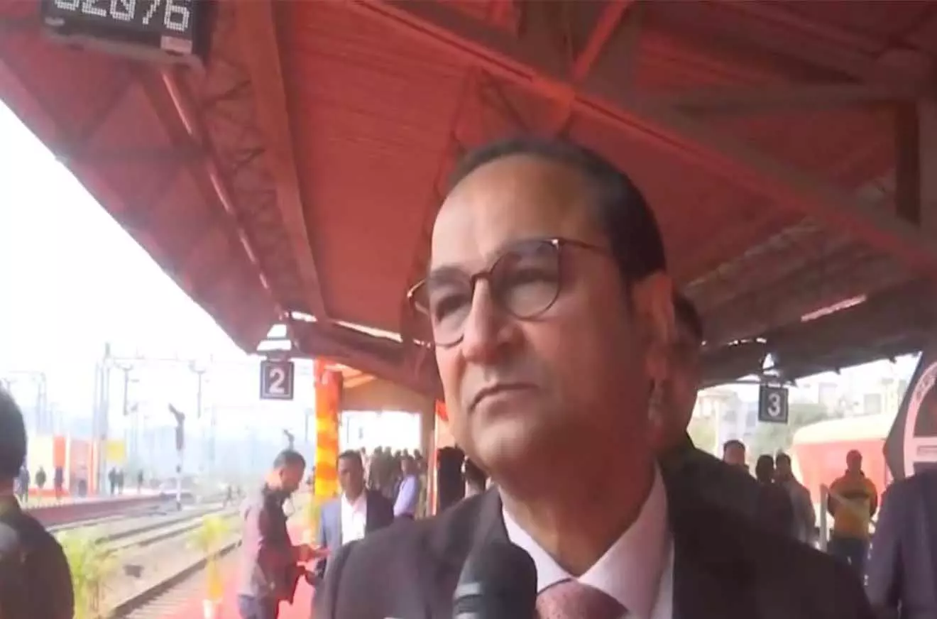 Vande Bharat के स्वदेशी डिजाइन और निर्माण भारतीय रेलवे का भविष्य होंगे: पूर्वोत्तर सीमांत रेलवे के महाप्रबंधक Vande Bharat के स्वदेशी डिजाइन और निर्माण भारतीय रेलवे का भविष्य होंगे: पूर्वोत्तर सीमांत रेलवे के महाप्रबंधक